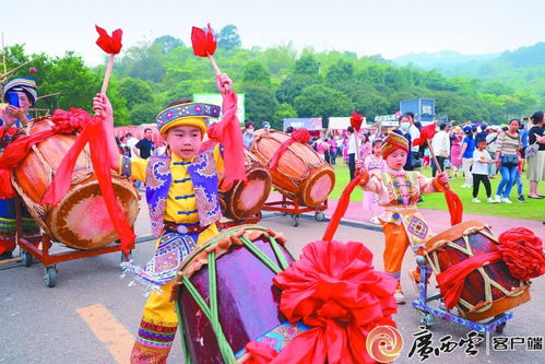 八桂歡歌慶“三月三”——廣西日?qǐng)?bào)推出三版圖片特輯聚焦主會(huì)場(chǎng)開(kāi)幕式盛況及馬戲團(tuán)表演